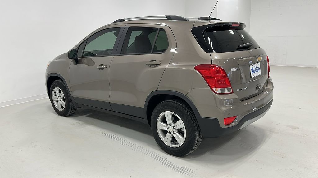 Used 2022 Chevrolet Trax LT w/ Premium Seat Package image 3
