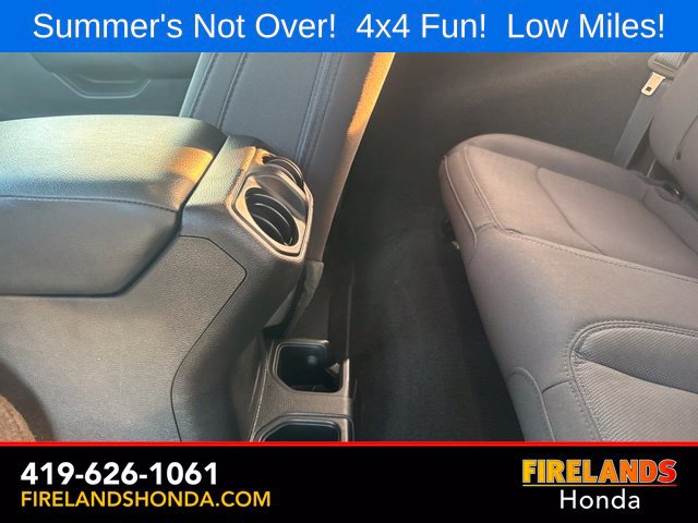 Used 2023 Jeep Wrangler Sport AWD/4WD image 33