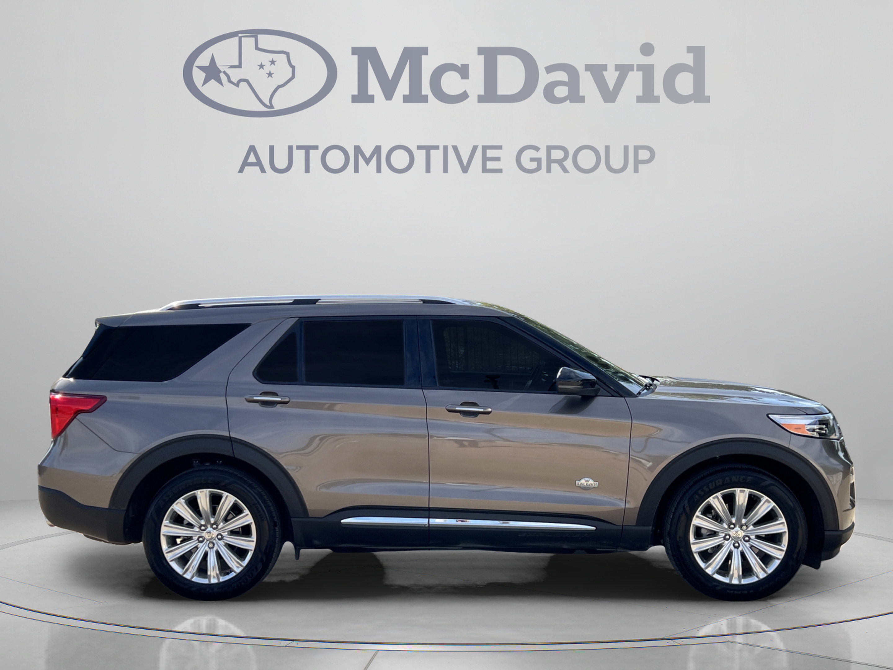 Used 2021 Ford Explorer King Ranch w/ Premium Technology Package RWD image 8