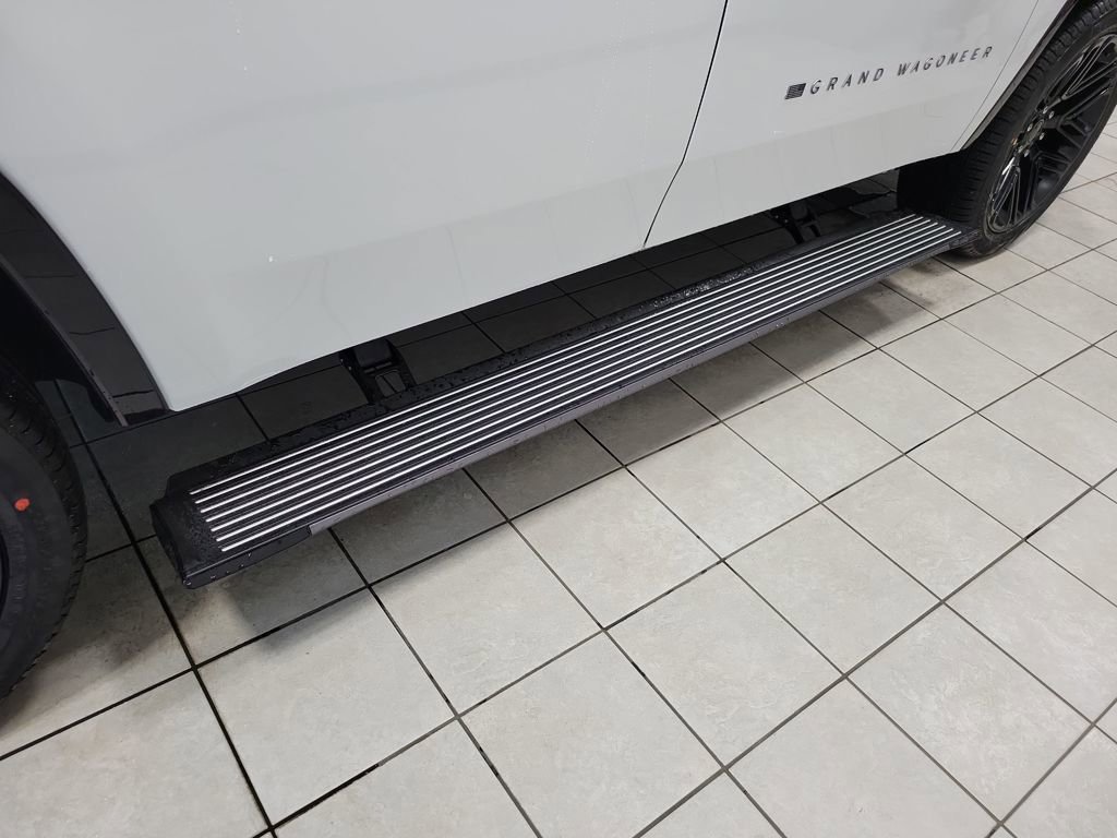 New 2026 Jeep Grand Wagoneer Limited image 13