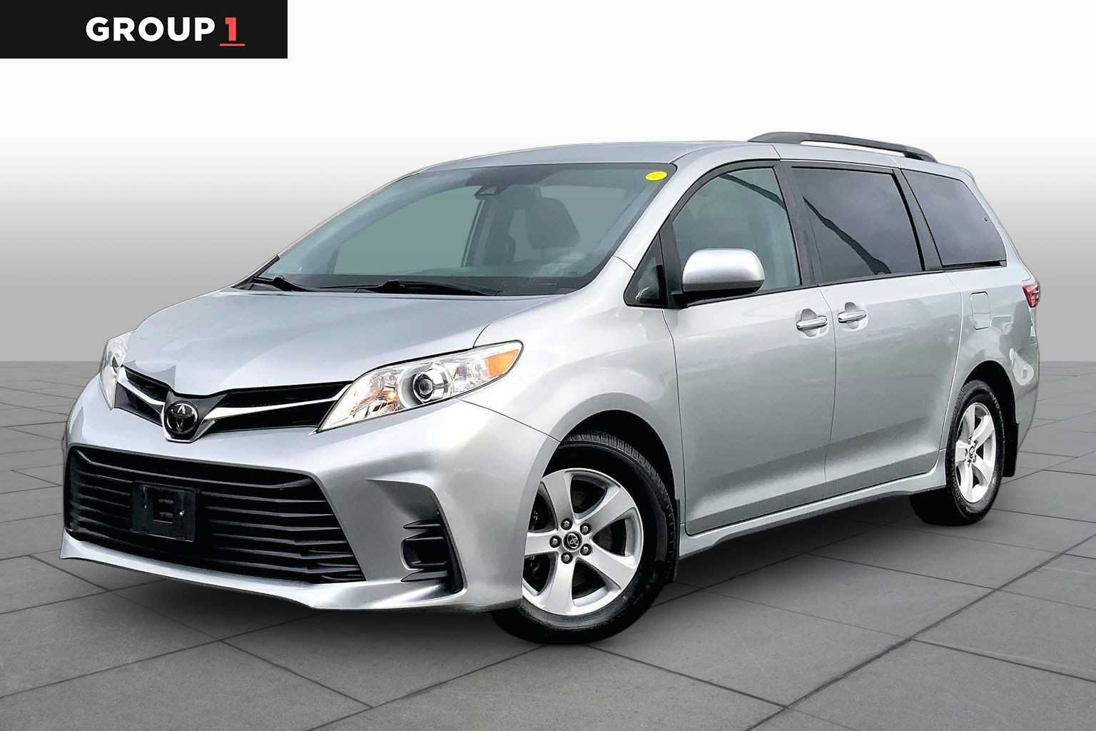 Certified 2020 Toyota Sienna LE w/ LE Preferred Package