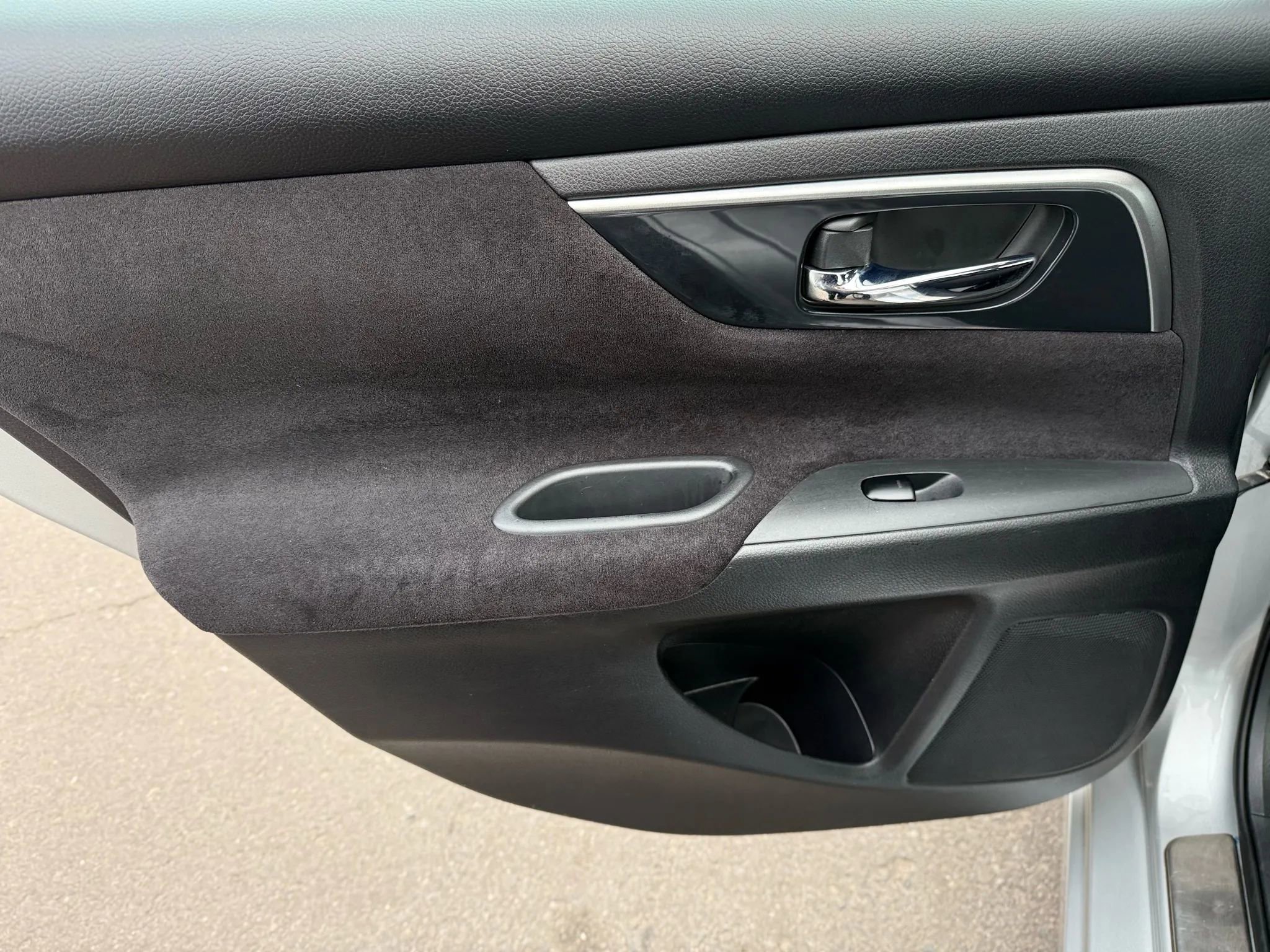 Used 2013 Nissan Altima 3.5 SV w/ Navigation Pkg FWD image 16
