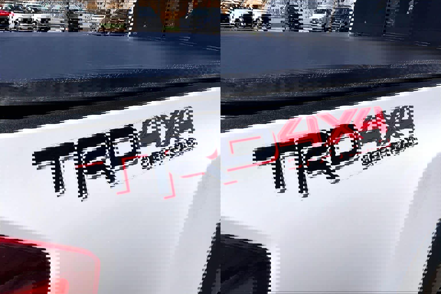 Used 2019 Toyota Tacoma TRD Off-Road image 30