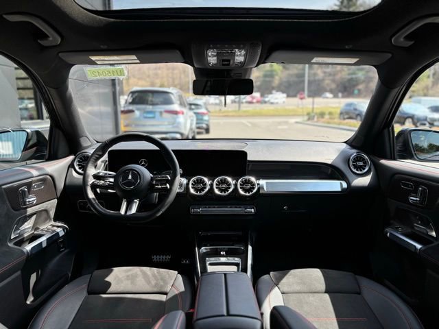Used 2026 Mercedes-Benz GLB 250 4MATIC image 25