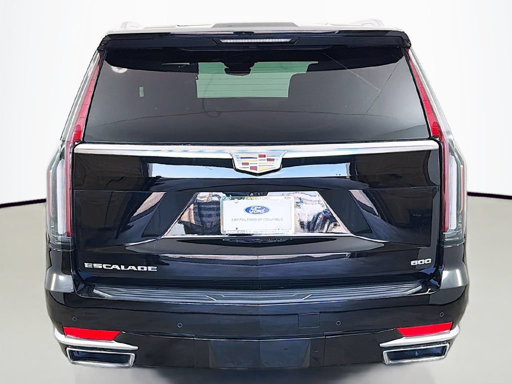 Used 2024 Cadillac Escalade Premium Luxury w/ Performance Package AWD/4WD image 18