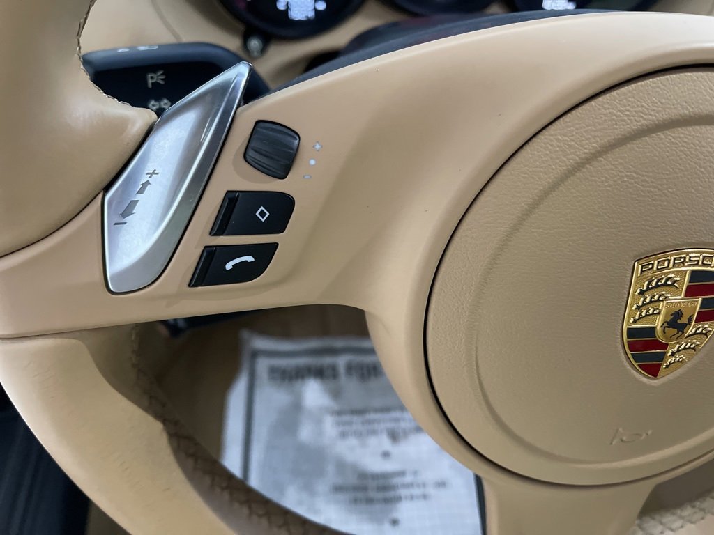 Used 2015 Porsche Boxster image 36