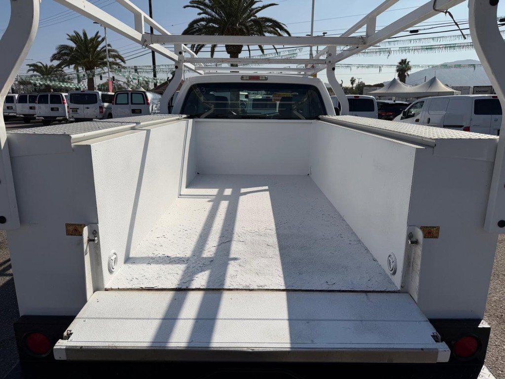 Used 2016 Ford F250 XL w/ XL Appearance Package image 18