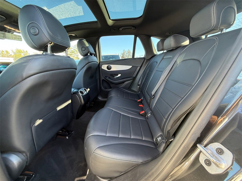 Used 2022 Mercedes-Benz GLC 300 image 24