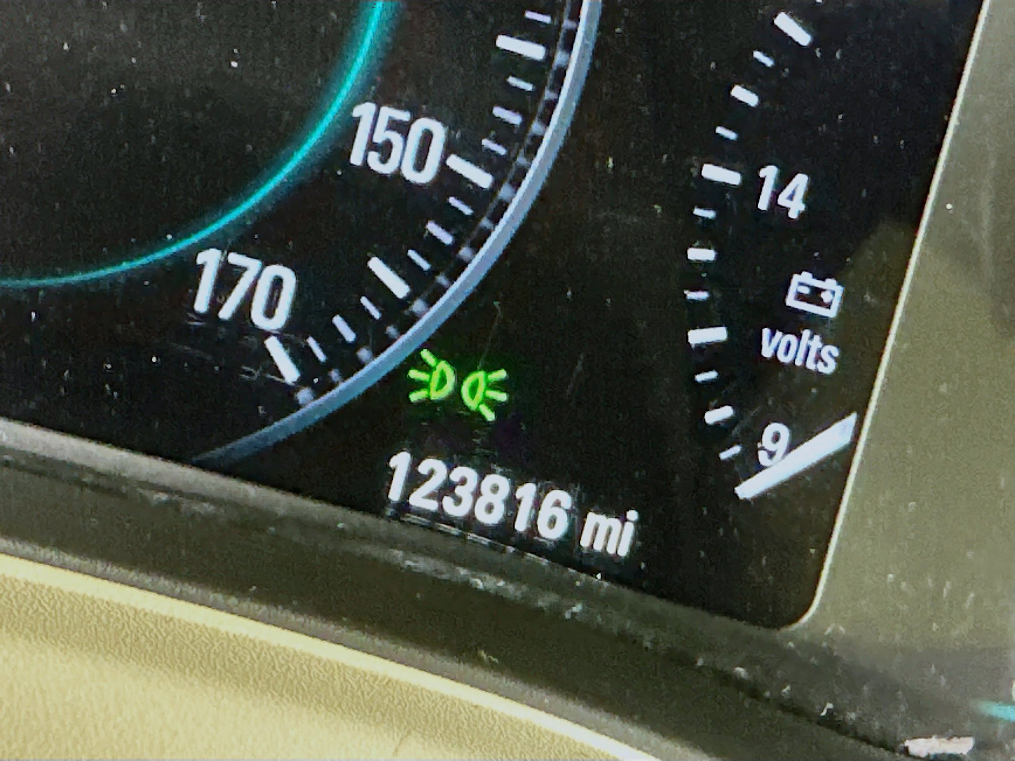 Used 2016 Buick LaCrosse Leather FWD image 18