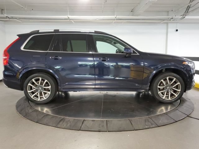 Used 2019 Volvo XC90 T6 Momentum w/ Protection Package Premier AWD/4WD image 10