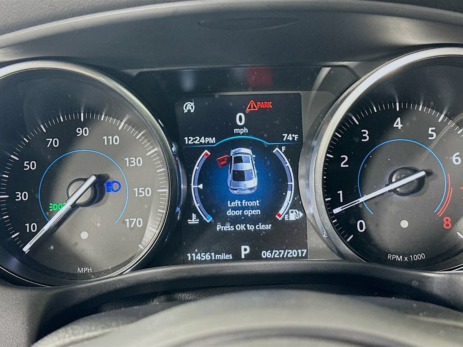 Used 2018 Jaguar XE Premium AWD/4WD image 21