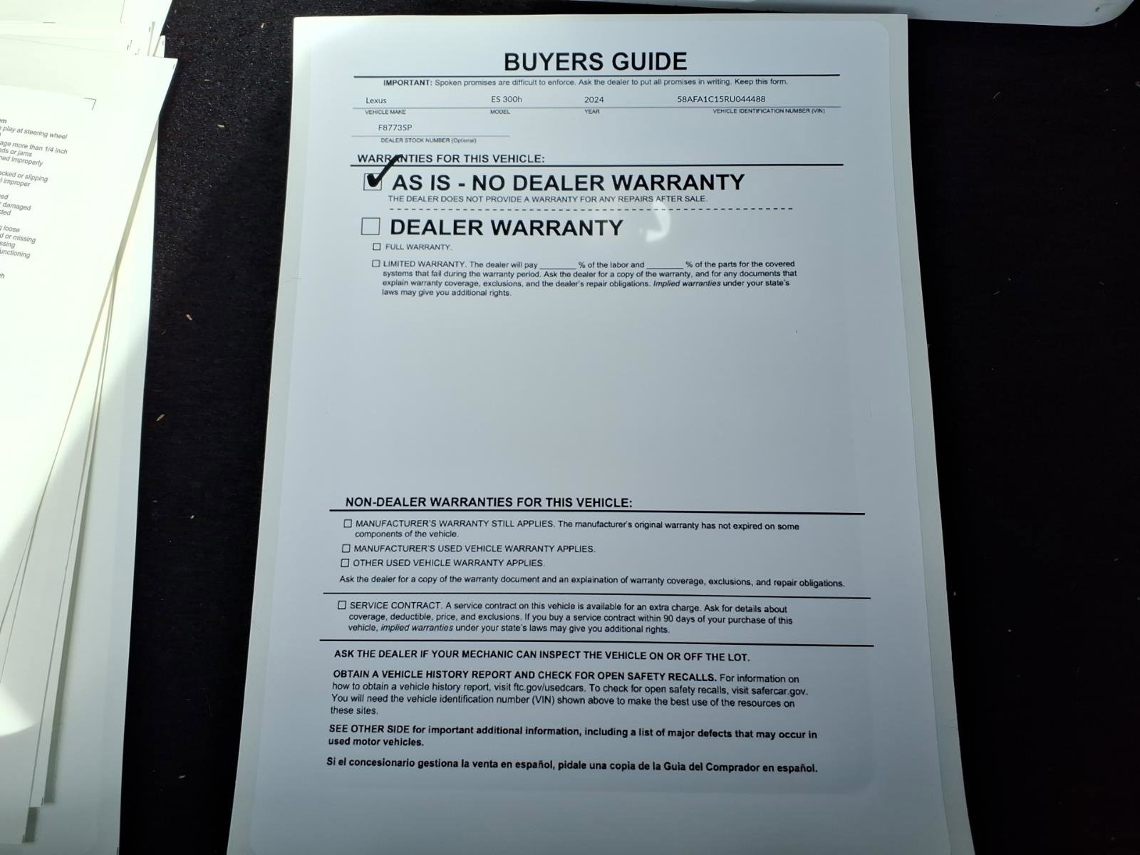 Used 2024 Lexus ES 300h Ultra Luxury w/ Accessory Package (Z2) image 36