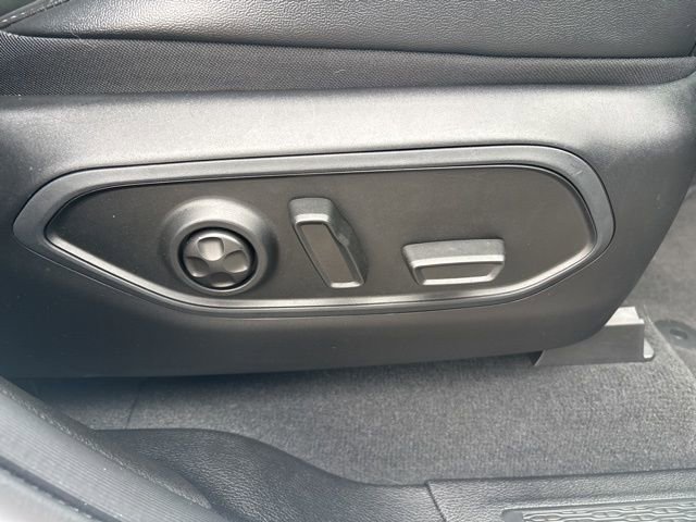 Used 2023 Jeep Grand Cherokee Limited AWD/4WD image 15