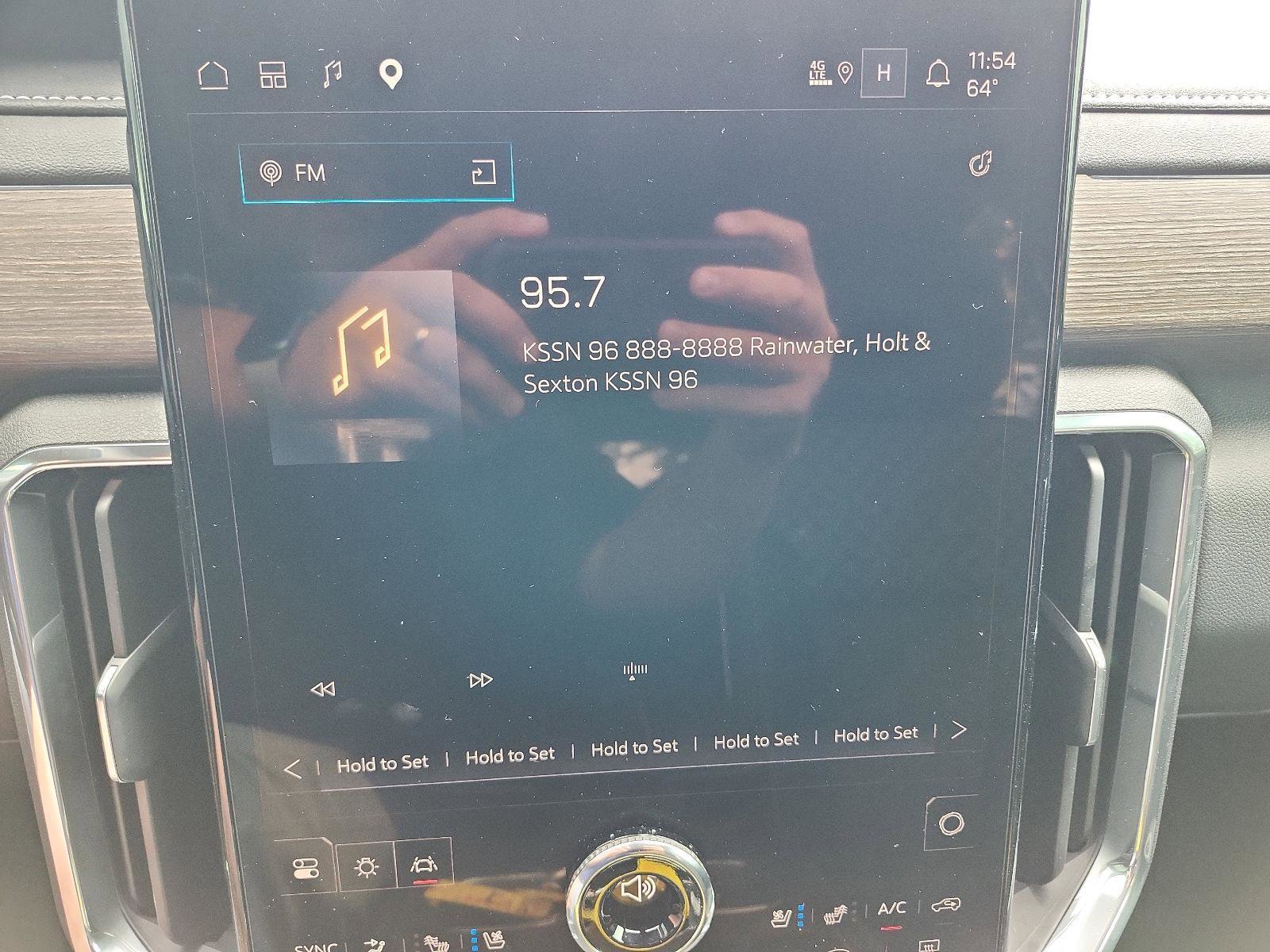 Used 2024 GMC Acadia Denali w/ Super Cruise Package image 15