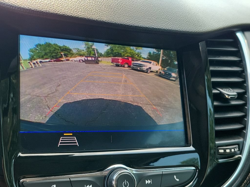 Used 2020 Chevrolet Trax Premier FWD image 32