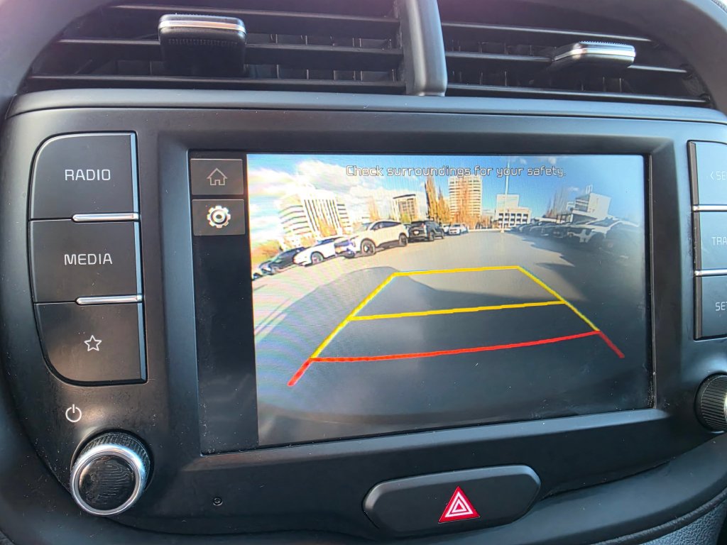 Certified 2023 Kia Soul LX w/ LX Technology Package FWD image 29