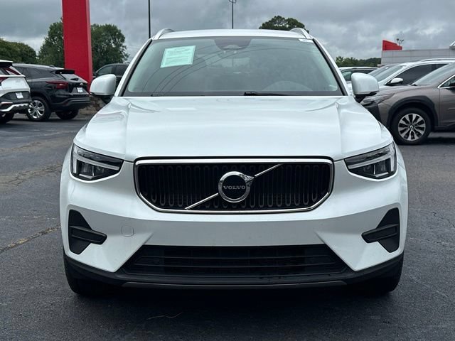 Used 2023 Volvo XC40 B4 Core w/ Convenience Package FWD image 8