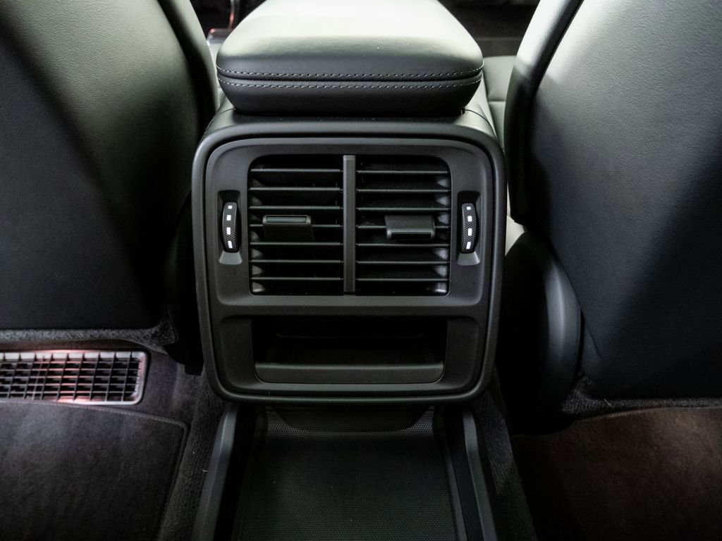 Certified 2025 Porsche Taycan AWD/4WD image 21