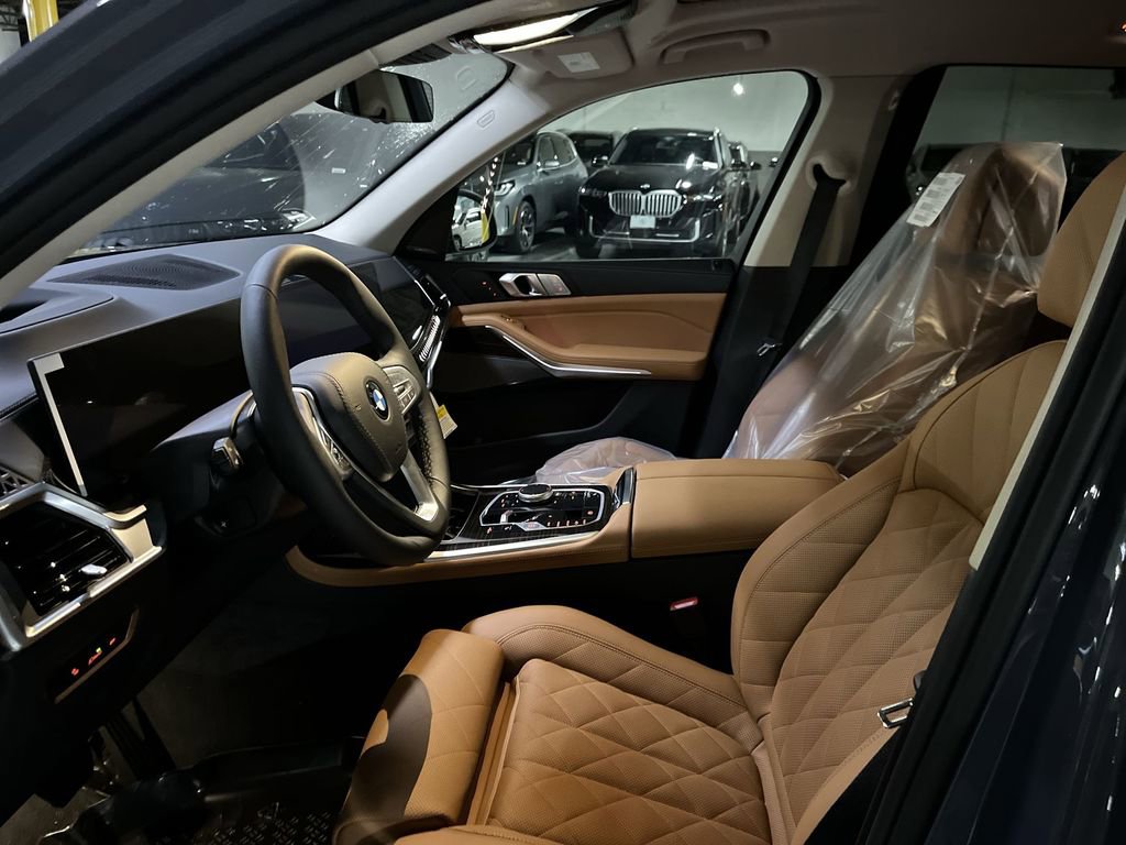 New 2026 BMW X7 xDrive40i image 11