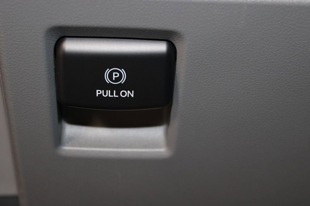 Used 2025 Ford F150 XLT w/ Equipment Group 301A Standard AWD/4WD image 35