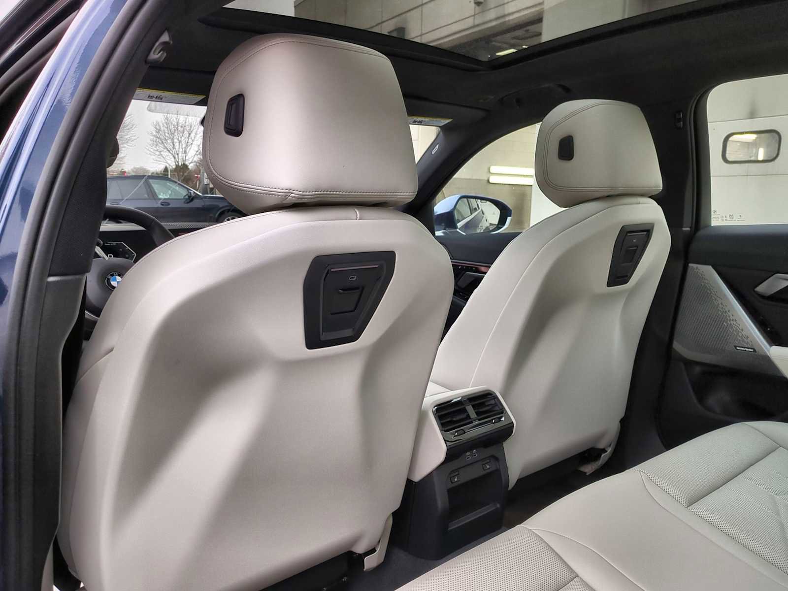 New 2026 BMW 540i xDrive image 18