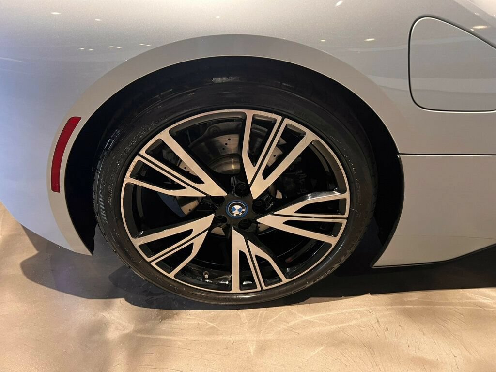 Used 2014 BMW i8 AWD/4WD image 12