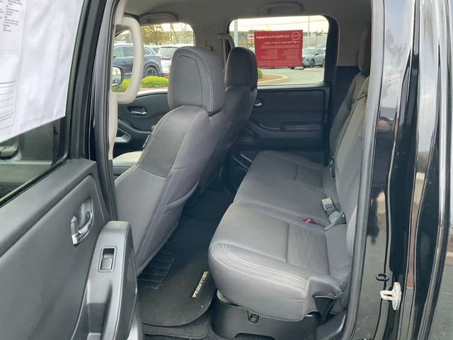 Certified 2022 Nissan Frontier SV w/ Technology Package AWD/4WD image 12