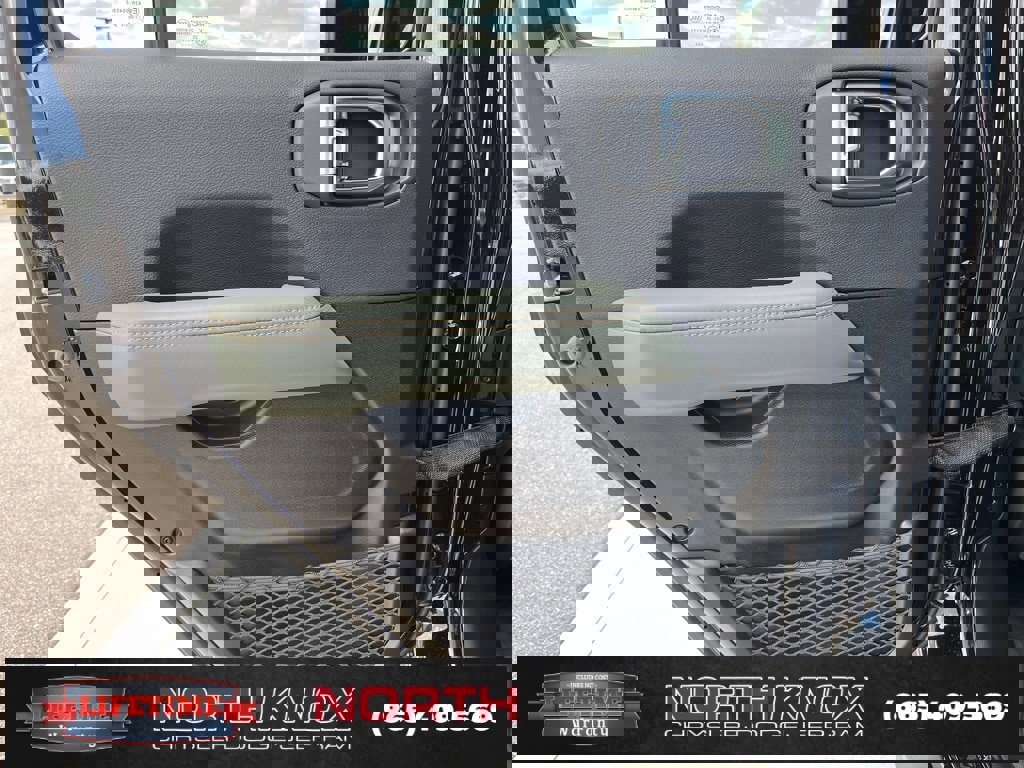 New 2025 Jeep Gladiator Mojave image 14