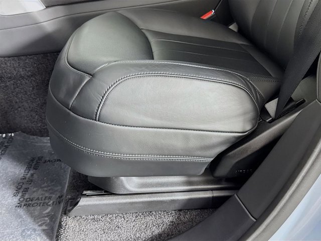 Used 2025 Land Rover Range Rover SE image 22