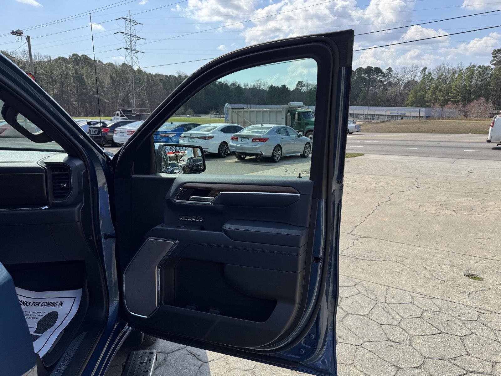 Used 2024 Chevrolet Silverado 1500 High Country image 18