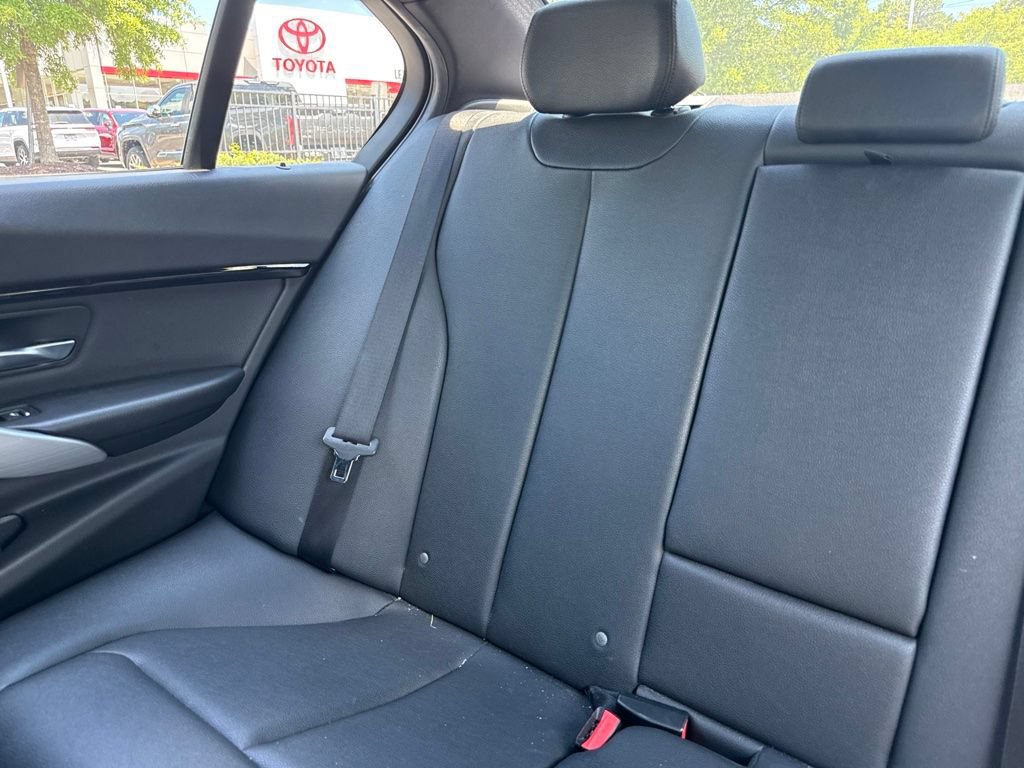 Used 2018 BMW 330i xDrive Sedan AWD/4WD image 10