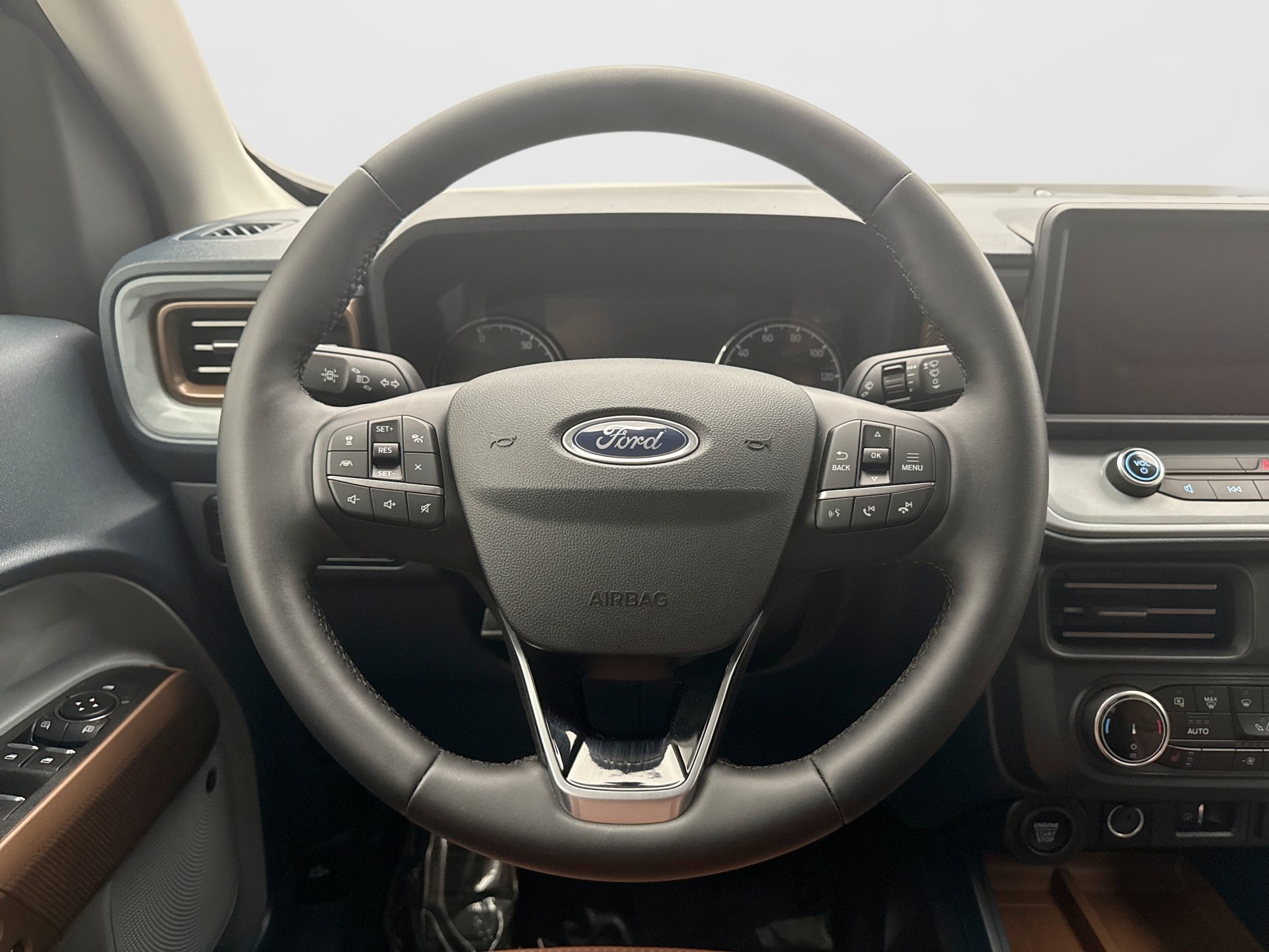 Used 2024 Ford Maverick Lariat FWD image 12