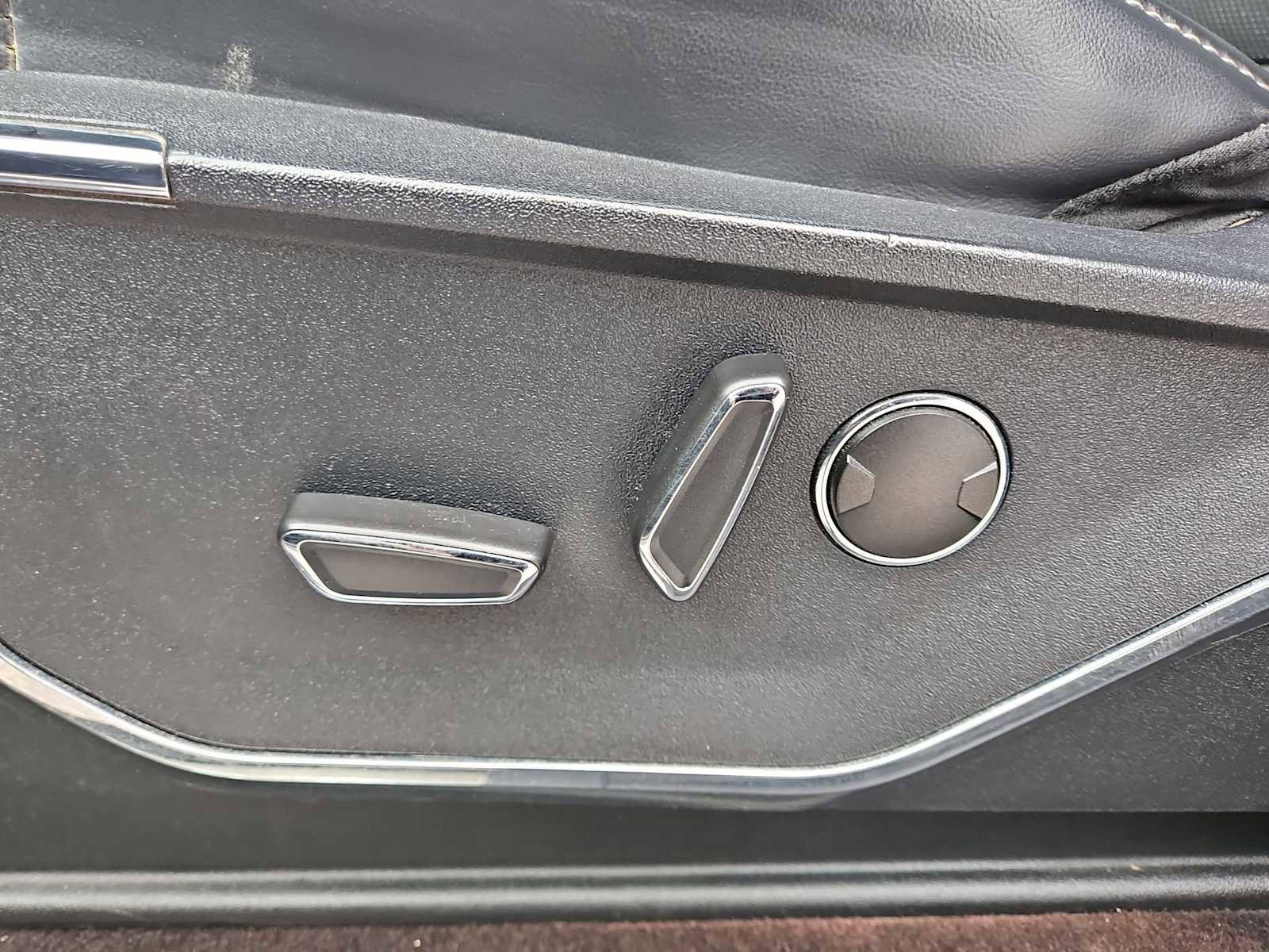 Used 2022 Ford F150 Platinum w/ Equipment Group 701A High image 18