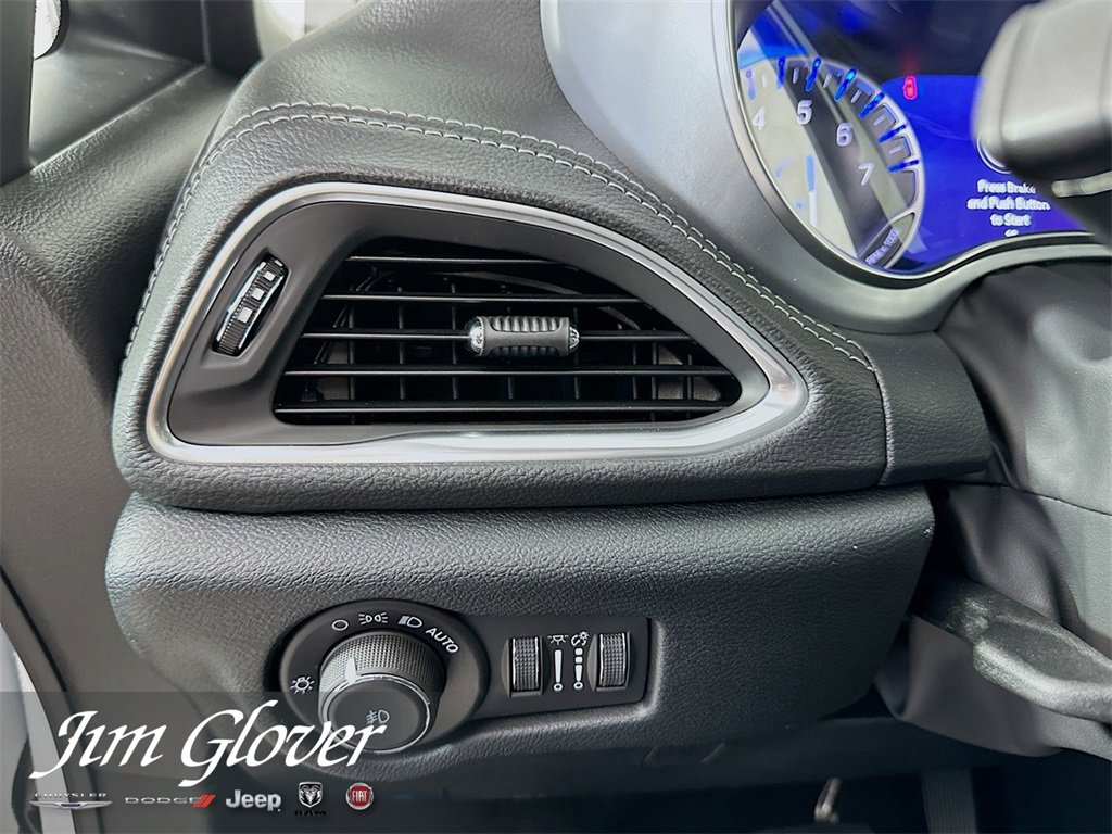 New 2026 Chrysler Pacifica Limited w/ S Appearance Package image 22