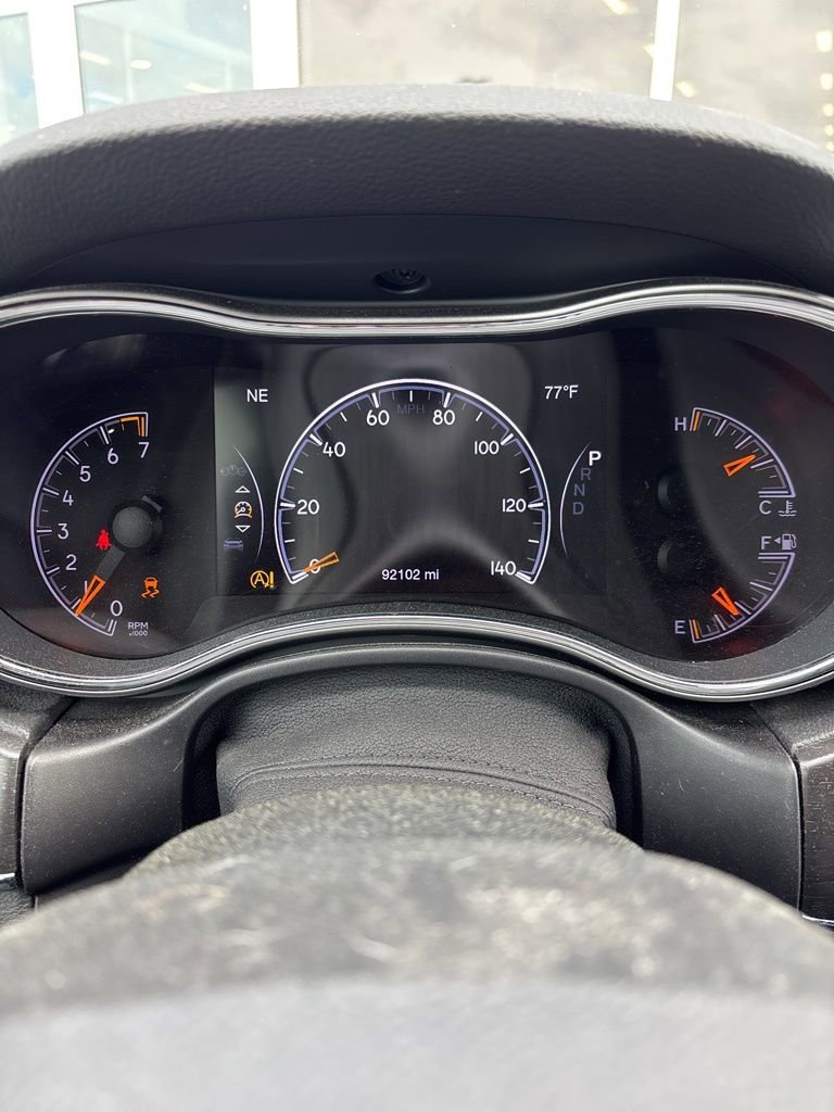 Used 2018 Jeep Grand Cherokee Limited image 11