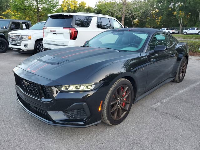 Used 2024 Ford Mustang GT Premium RWD image 2