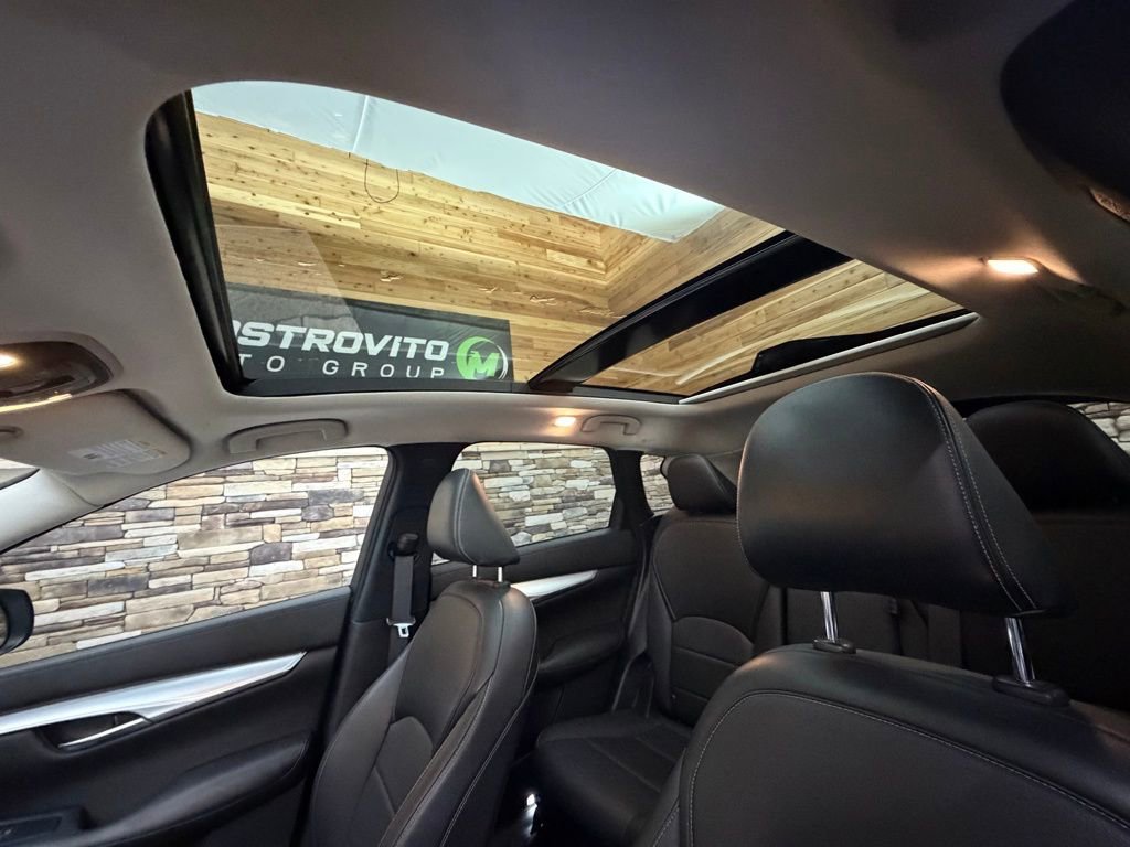 Used 2019 INFINITI QX50 Luxe w/ Navigation Package AWD/4WD image 26