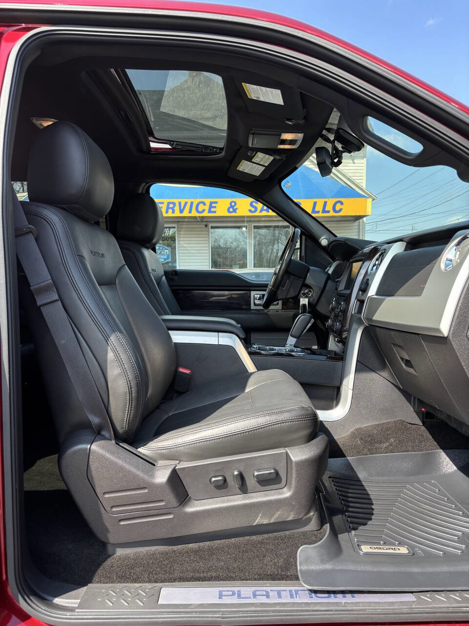 Used 2014 Ford F150 Platinum image 19