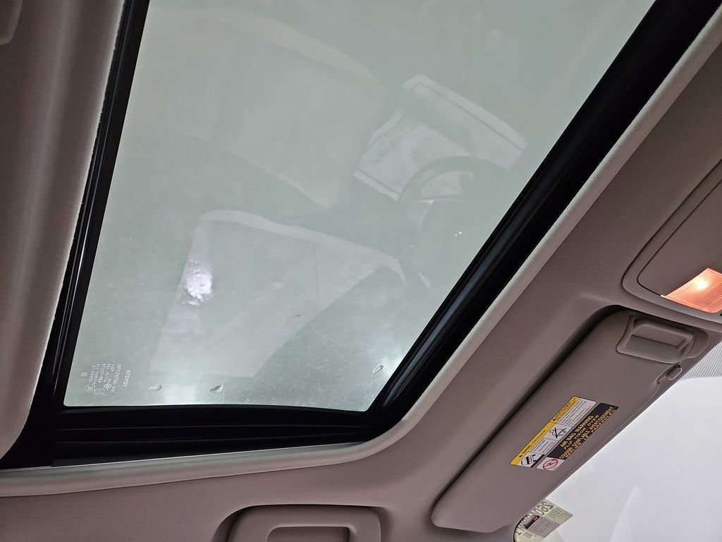 Used 2018 Toyota RAV4 Limited image 20