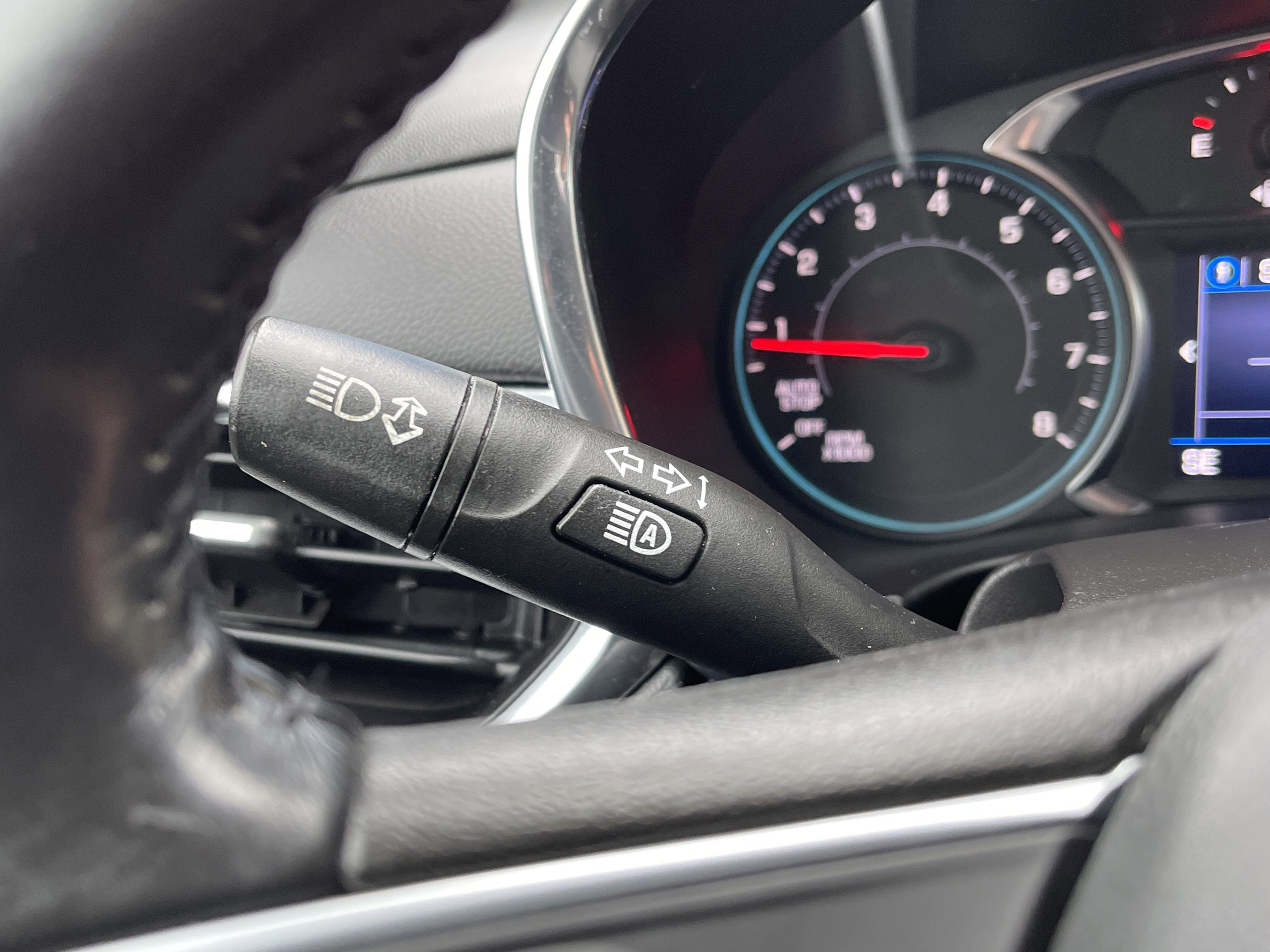 Used 2022 Chevrolet Equinox LT image 22