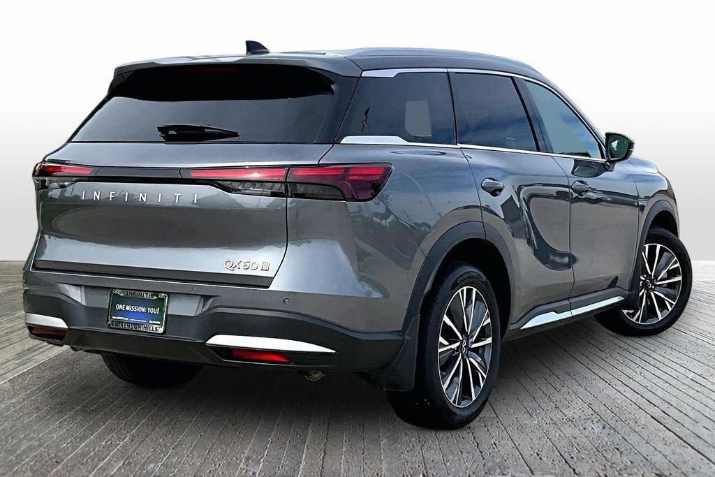 Certified 2026 INFINITI QX60 Luxe w/ Cargo Package AWD/4WD image 9