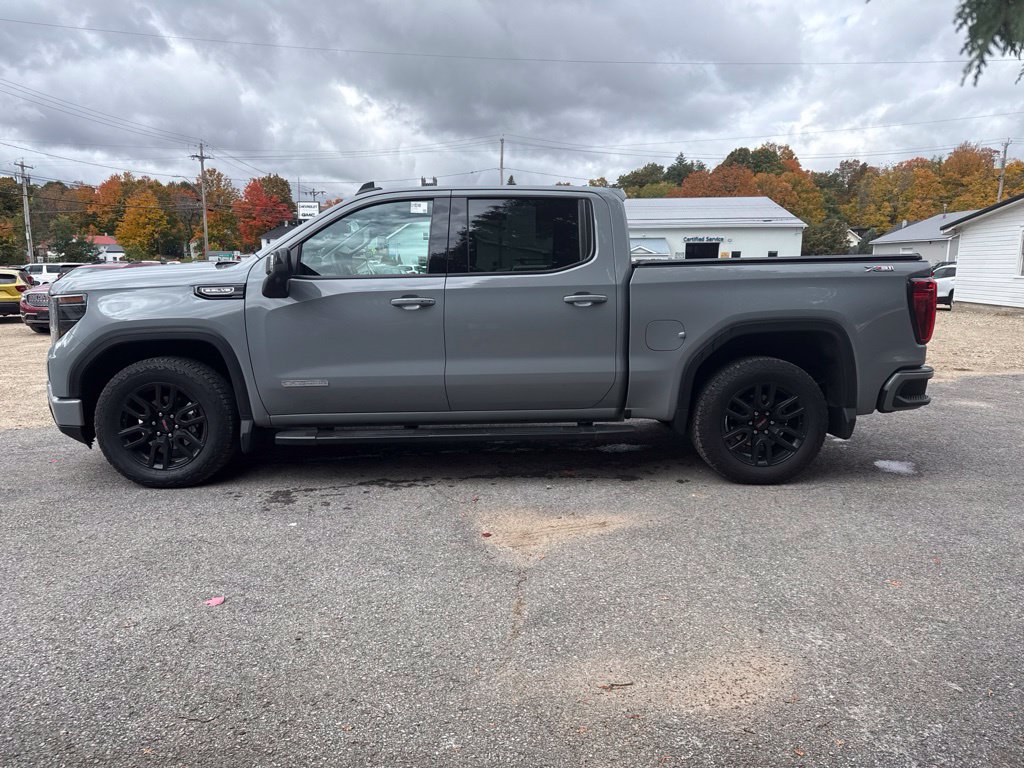 Used 2024 GMC Sierra 1500 Elevation w/ Elevation Premium Package AWD/4WD image 7