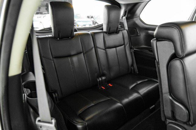 Used 2020 Nissan Pathfinder Platinum AWD/4WD image 38