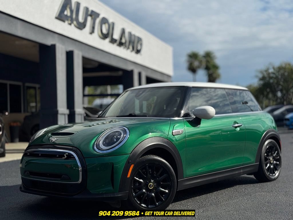 Used 2022 MINI Cooper SE w/ Driver Assistance Package FWD image 1