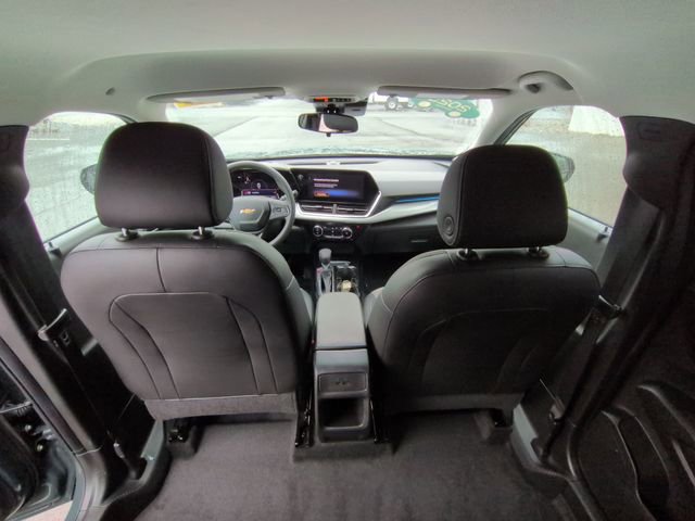 Used 2025 Chevrolet Trax LT image 20