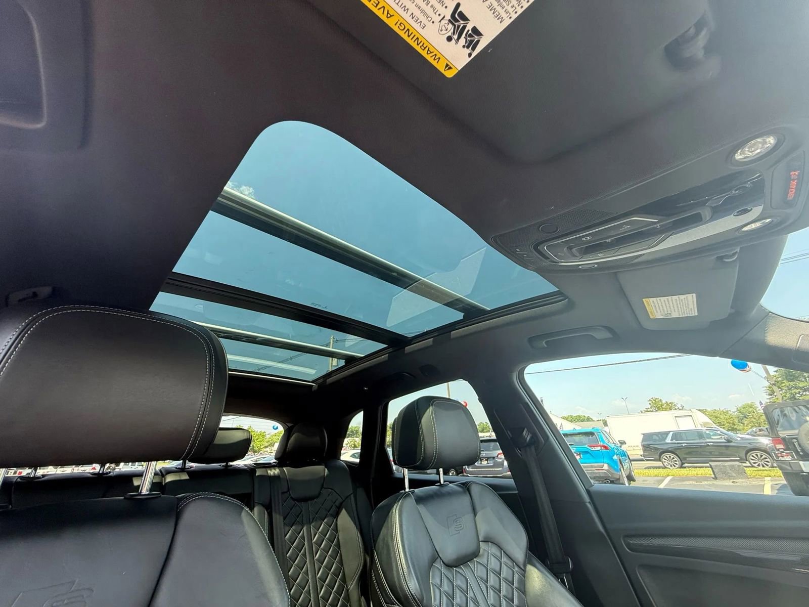 Used 2018 Audi SQ5 Premium Plus w/ Navigation Package image 40