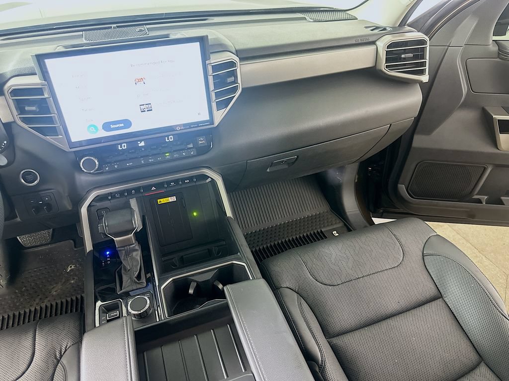 Used 2023 Toyota Tundra Limited AWD/4WD image 19