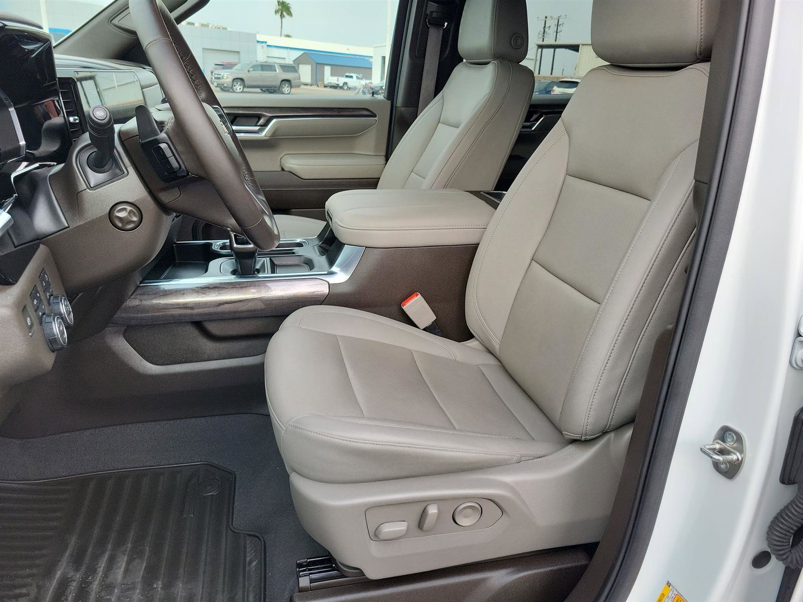 Used 2023 Chevrolet Silverado 1500 LTZ w/ LTZ Convenience Package II image 18