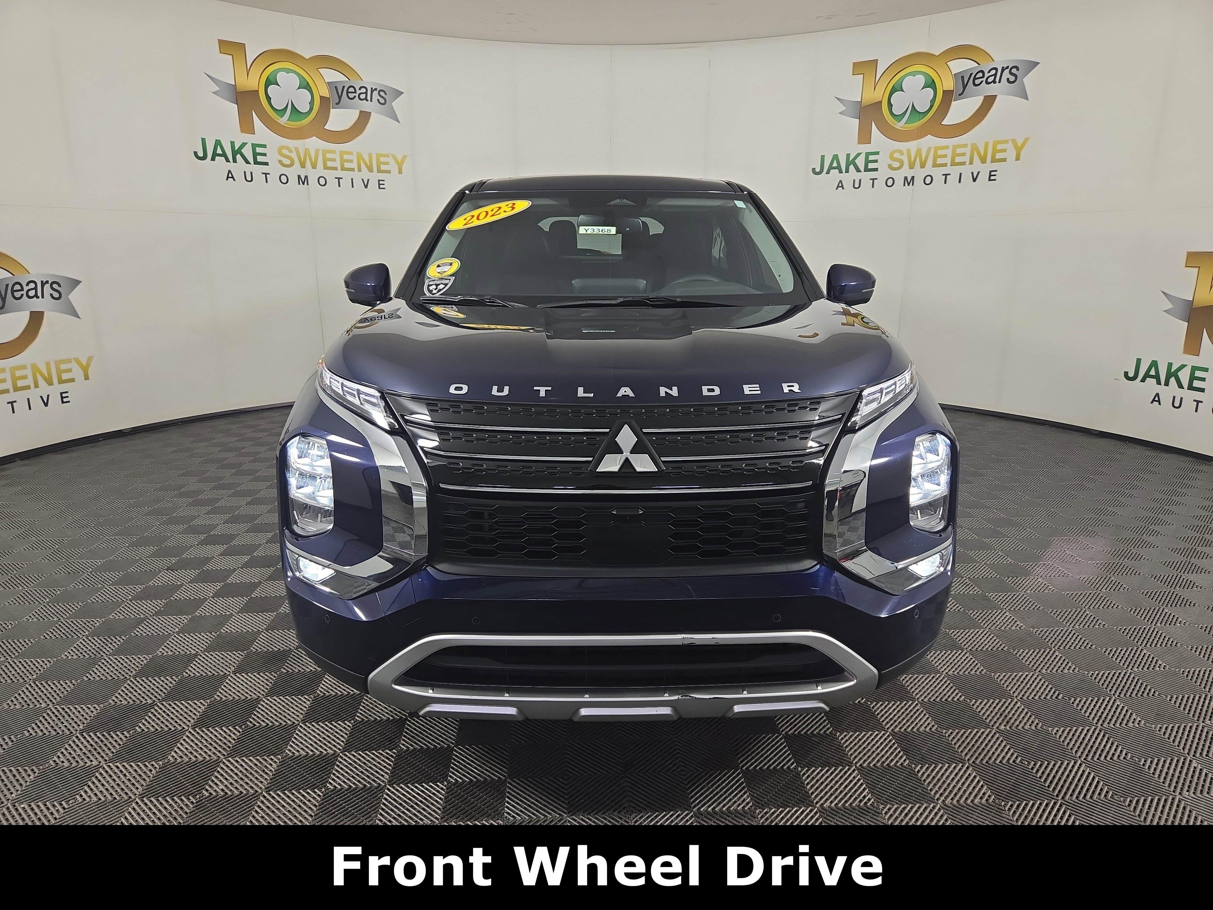 Used 2023 Mitsubishi Outlander SE FWD image 2