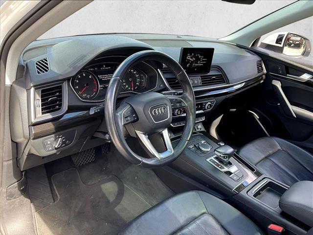 Used 2019 Audi Q5 2.0T Premium w/ Convenience Package AWD/4WD image 10